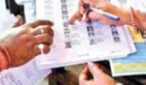 वाेटर लिस्ट में सुधार के पहले वर्ष में 6 कराेड़ नाम हटाए